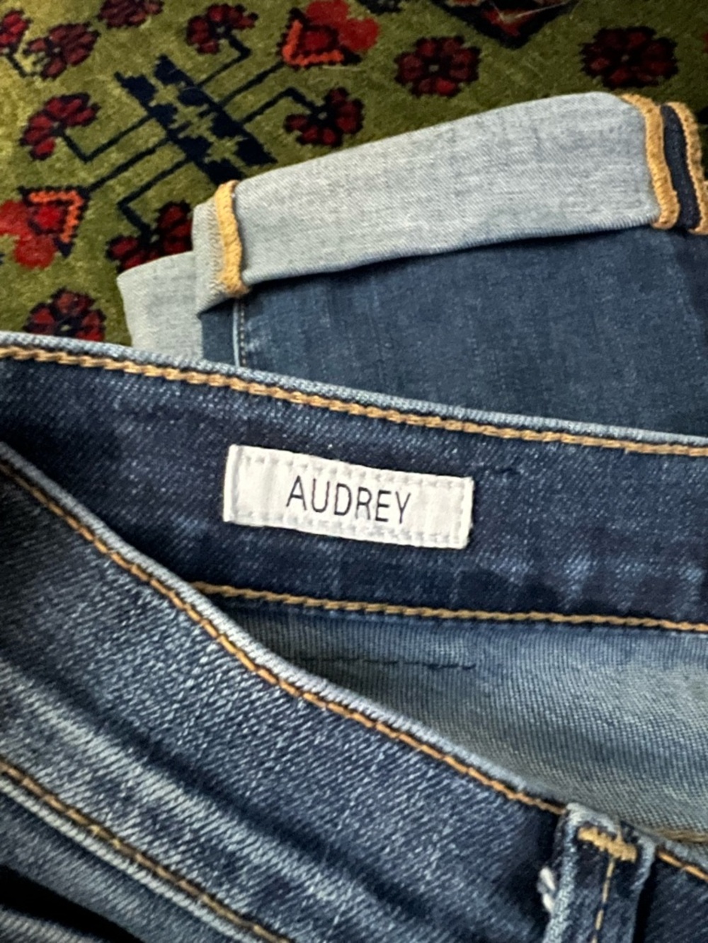 DRIFTWOOD Audrey Women’s Faded Blue Skinny Jeans Cuffed, Size 26 - Picture 3 of 5